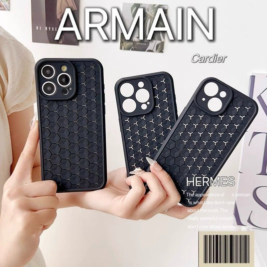 スマホケース  秋葉原のテクノロジーと快適性が融合した、  耐衝撃・防振性能に優れ、高級感あふれるスマホケースで、iPhone に対応