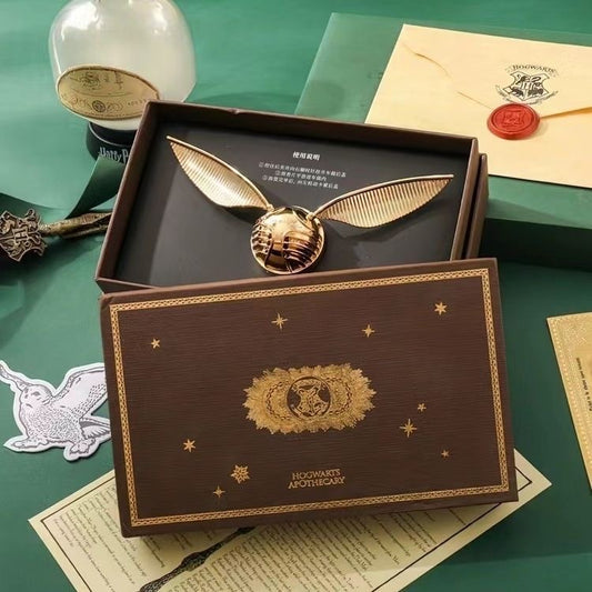 車用芳香剤 ゴールデンスニッチ 車アロマディフューザー 車内芳香剤 車載 ディフューザー 空気清浄機 車内 飾り アクセサリー (テスラ用)