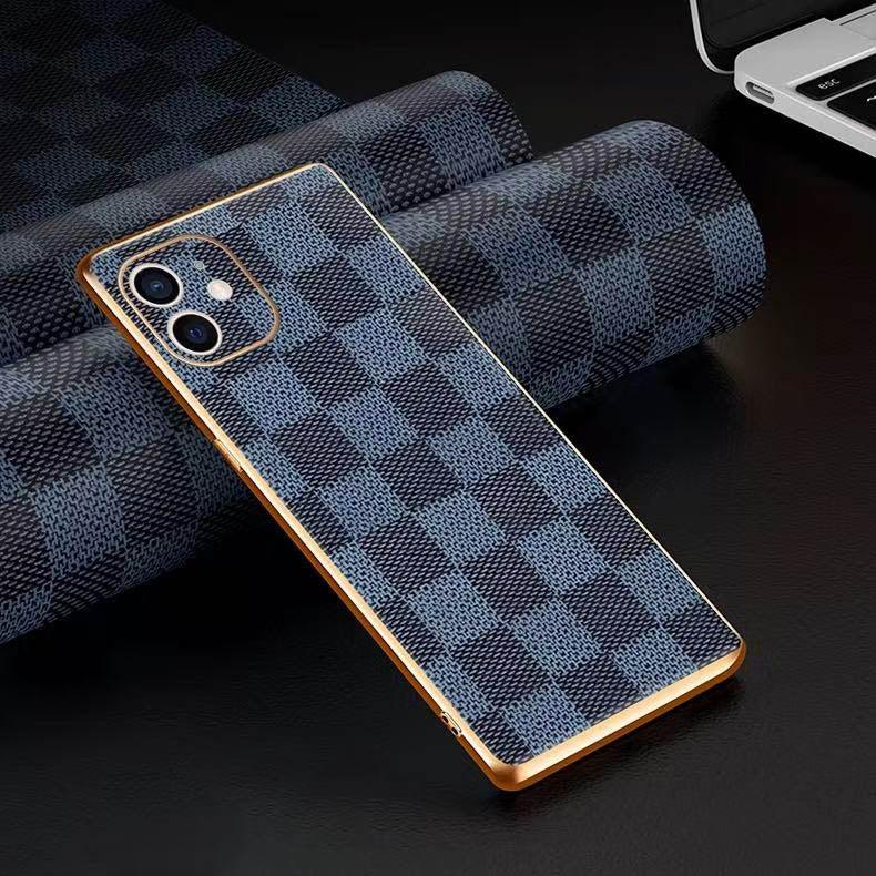 スマホケース チェック柄シリーズ  耐衝撃・防振性能に優れ、高級感あふれるスマホケースで、iPhone に対応