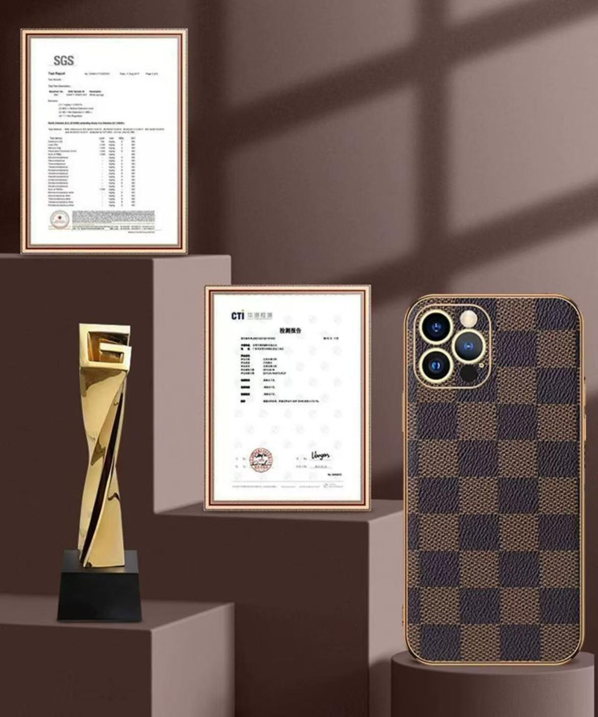 スマホケース チェック柄シリーズ  耐衝撃・防振性能に優れ、高級感あふれるスマホケースで、iPhone に対応