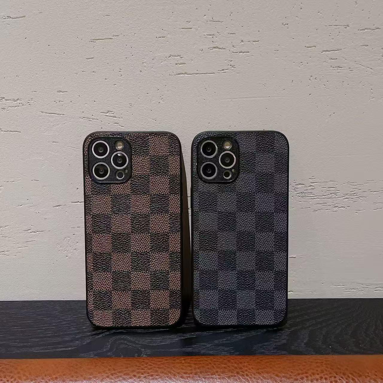 スマホケース  ストライプとチェック柄シリーズ  耐衝撃・防振性能に優れ、高級感あふれるスマホケースで、iPhone に対応