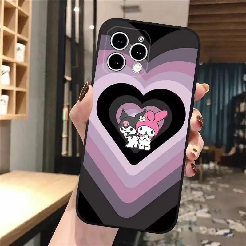 スマホケース クロミのファンテーマ 耐衝撃・防振性能に優れ、高級感あふれるスマホケースで、iPhone に対応