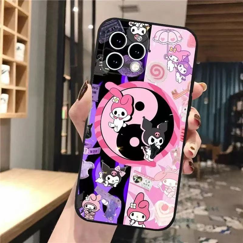スマホケース クロミのファンテーマ 耐衝撃・防振性能に優れ、高級感あふれるスマホケースで、iPhone に対応