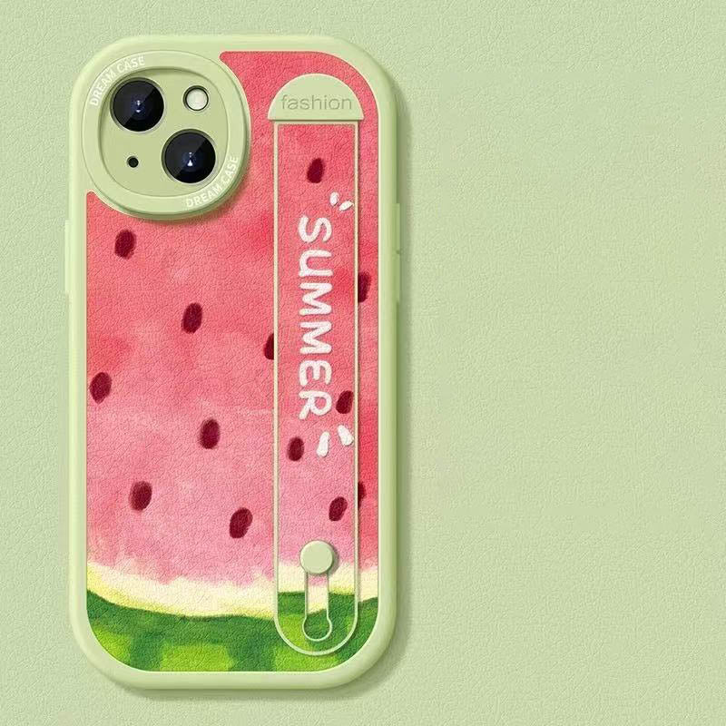 スマホケース  酷暑の夏を一口で涼しくする!全 9 種類  耐衝撃・防振性能に優れ、高級感あふれるスマホケースで、iPhone に対応