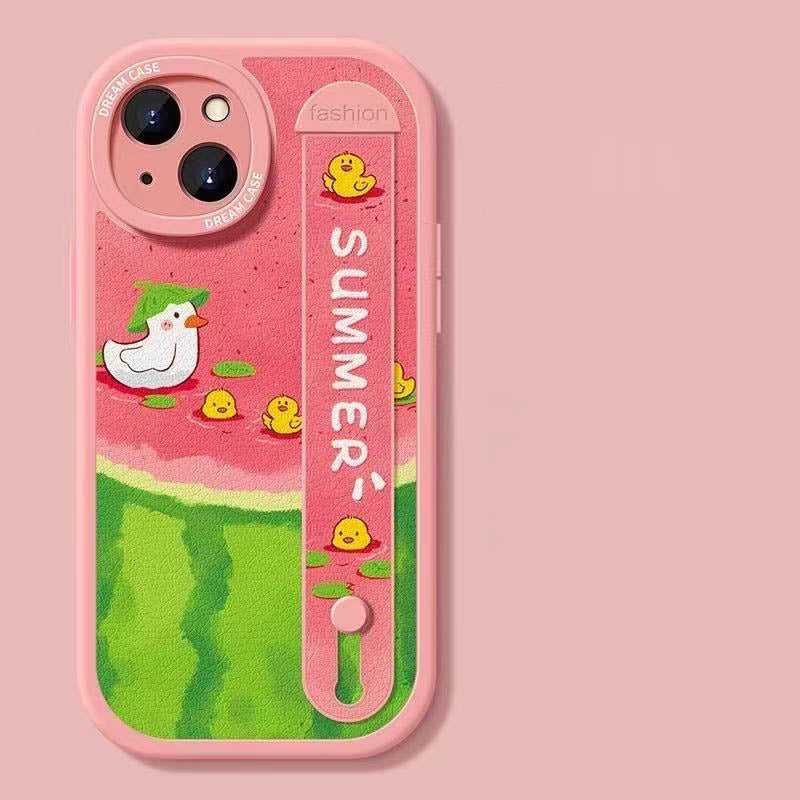 スマホケース  酷暑の夏を一口で涼しくする!全 9 種類  耐衝撃・防振性能に優れ、高級感あふれるスマホケースで、iPhone に対応