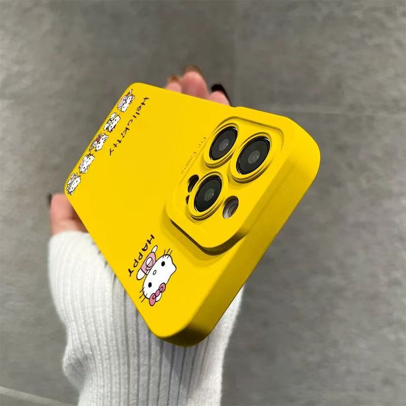 スマホケース  幸運がいつでもそばにいるような、ハローキティのラッキーテーマケースです!全13色  耐衝撃・防振性能に優れ、高級感あふれるスマホケースで、iPhone に対応