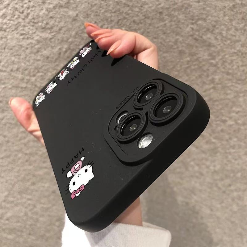 スマホケース  幸運がいつでもそばにいるような、ハローキティのラッキーテーマケースです!全13色  耐衝撃・防振性能に優れ、高級感あふれるスマホケースで、iPhone に対応