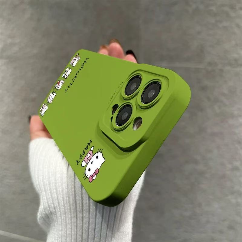 スマホケース  幸運がいつでもそばにいるような、ハローキティのラッキーテーマケースです!全13色  耐衝撃・防振性能に優れ、高級感あふれるスマホケースで、iPhone に対応