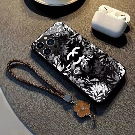 スマホケース ダブルC 全4種 強化ガラスケース+ハンドストラップ  耐衝撃・防振性能に優れ、高級感あふれるスマホケースで、iPhone に対応