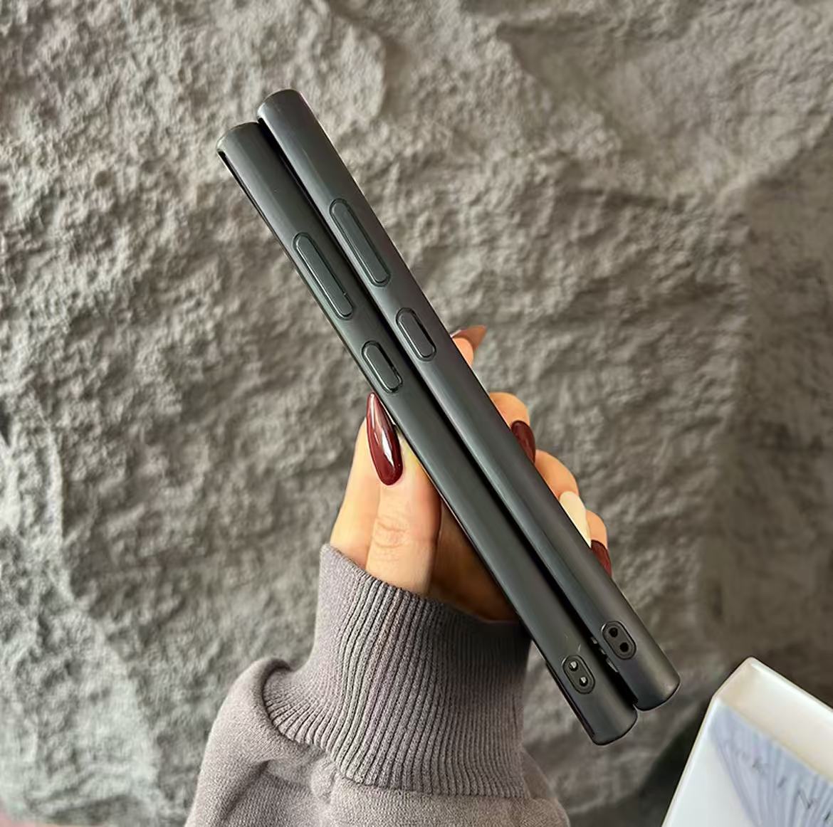 スマホケース ダブルVL Galaxy 専用 耐衝撃・防振性能に優れ、高級感あふれるスマホケースで、 Galaxy に対応