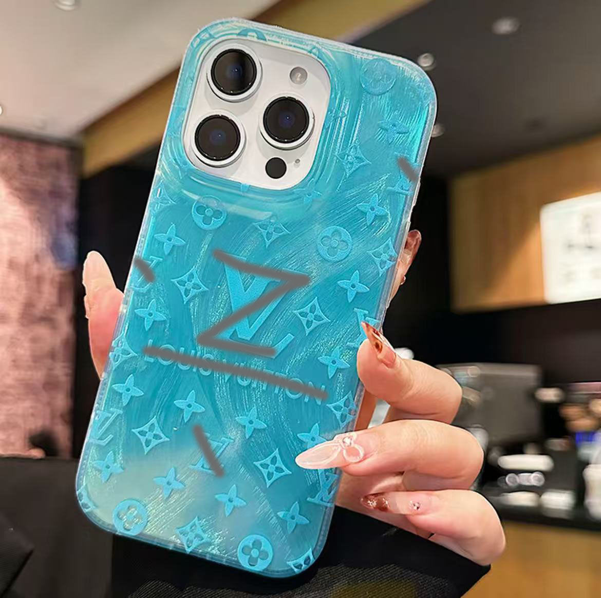 スマホケース 羽紗高級感 ダブルV 耐衝撃・防振性能に優れ、高級感あふれるスマホケースで、iPhone に対応