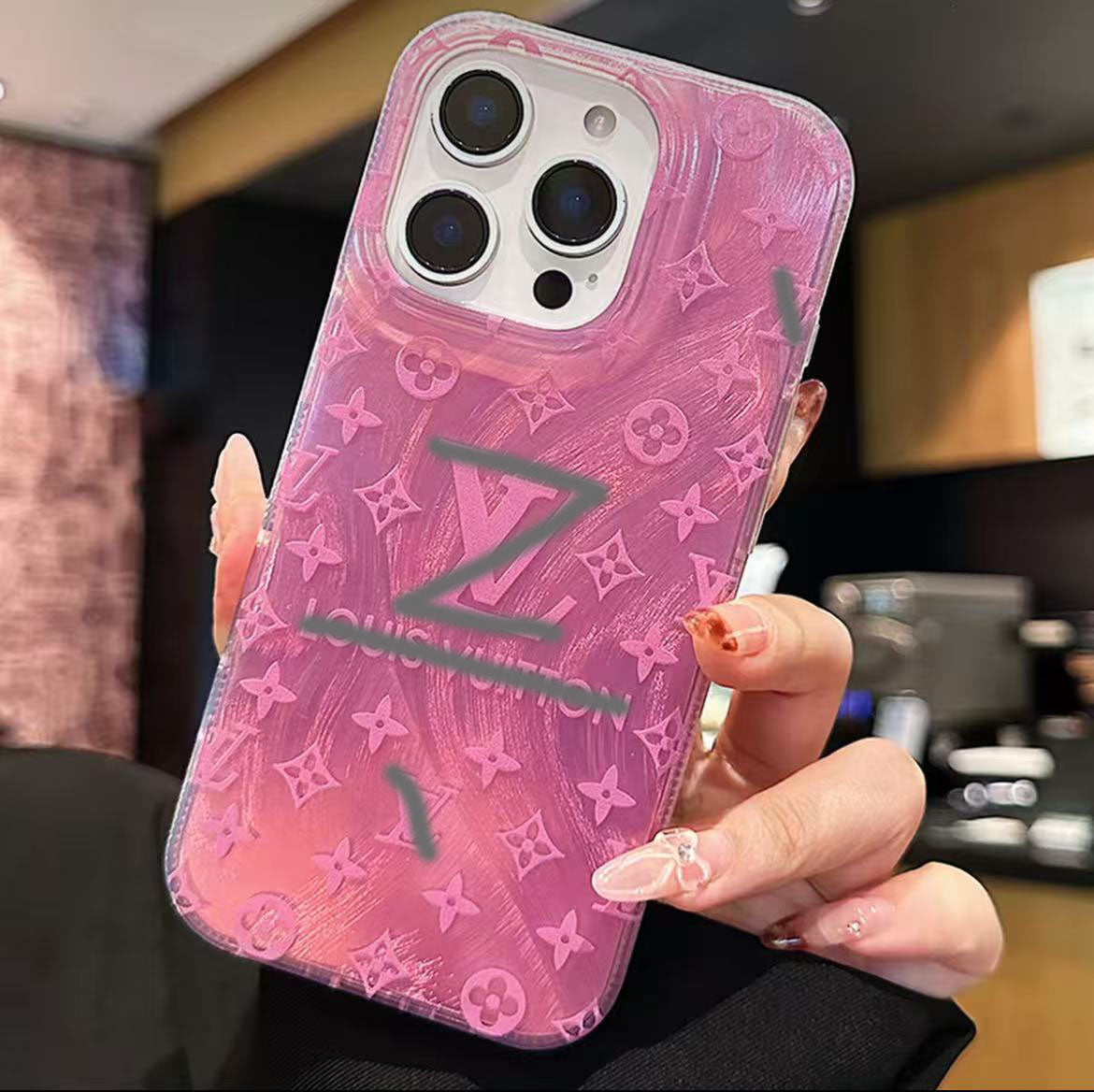 スマホケース 羽紗高級感 ダブルV 耐衝撃・防振性能に優れ、高級感あふれるスマホケースで、iPhone に対応
