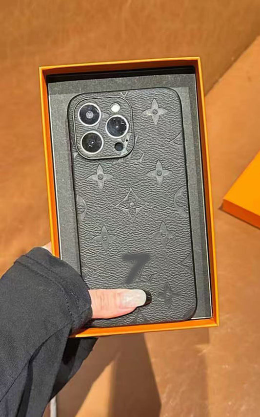 スマホケース  高級感  ダブルV 耐衝撃・防振性能に優れ、高級感あふれるスマホケースで、iPhone に対応