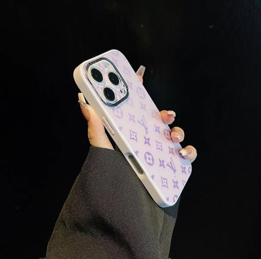 スマホケース  高級感  厚めのスリガラス調 ダブルV 耐衝撃・防振性能に優れ、高級感あふれるスマホケースで、iPhone に対応