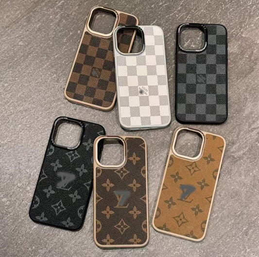 スマホケース  高級感   ダブルV 耐衝撃・防振性能に優れ、高級感あふれるスマホケースで、iPhone に対応