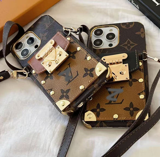 スマホケース  高級感 カードケース付きでストラップ付き  ダブルV 耐衝撃・防振性能に優れ、高級感あふれるスマホケースで、iPhone に対応