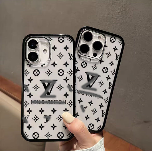 スマホケース  高級感  透明ダブルV 耐衝撃・防振性能に優れ、高級感あふれるスマホケースで、iPhone13~16 に対応