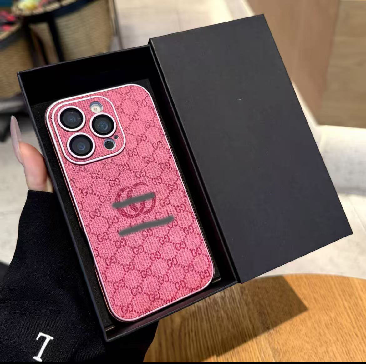 スマホケース デニム素材高級感 ダブルG 耐衝撃・防振性能に優れ、高級感あふれるスマホケースで、iPhone に対応