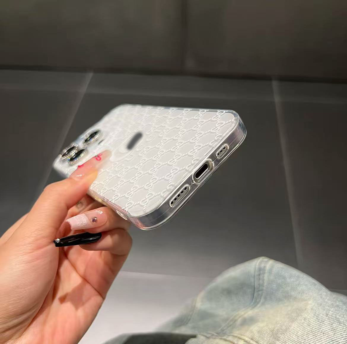 スマホケース 高級感 ダブルG 耐衝撃・防振性能に優れ、高級感あふれるスマホケースで、iPhone に対応
