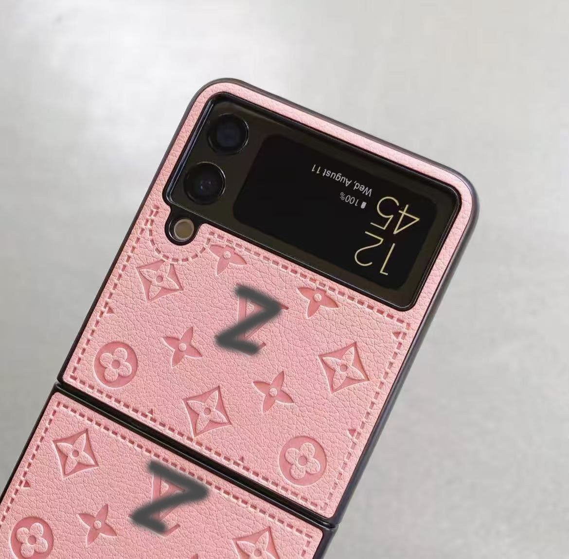 スマホケース 高級感 ダブルV Galaxy Z Flip 専用 耐衝撃・防振性能に優れ、高級感あふれるスマホケースで、iPhone に対応