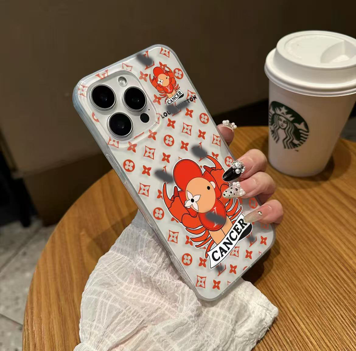 スマホケース  ダブルV 12 星座柄 耐衝撃・防振性能に優れ、高級感あふれるスマホケースで、iPhone11~16 に対応