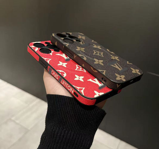 スマホケース  高級感マグネット式  ダブルV    耐衝撃・防振性能に優れ、高級感あふれるスマホケースで、iPhone12~16 に対応