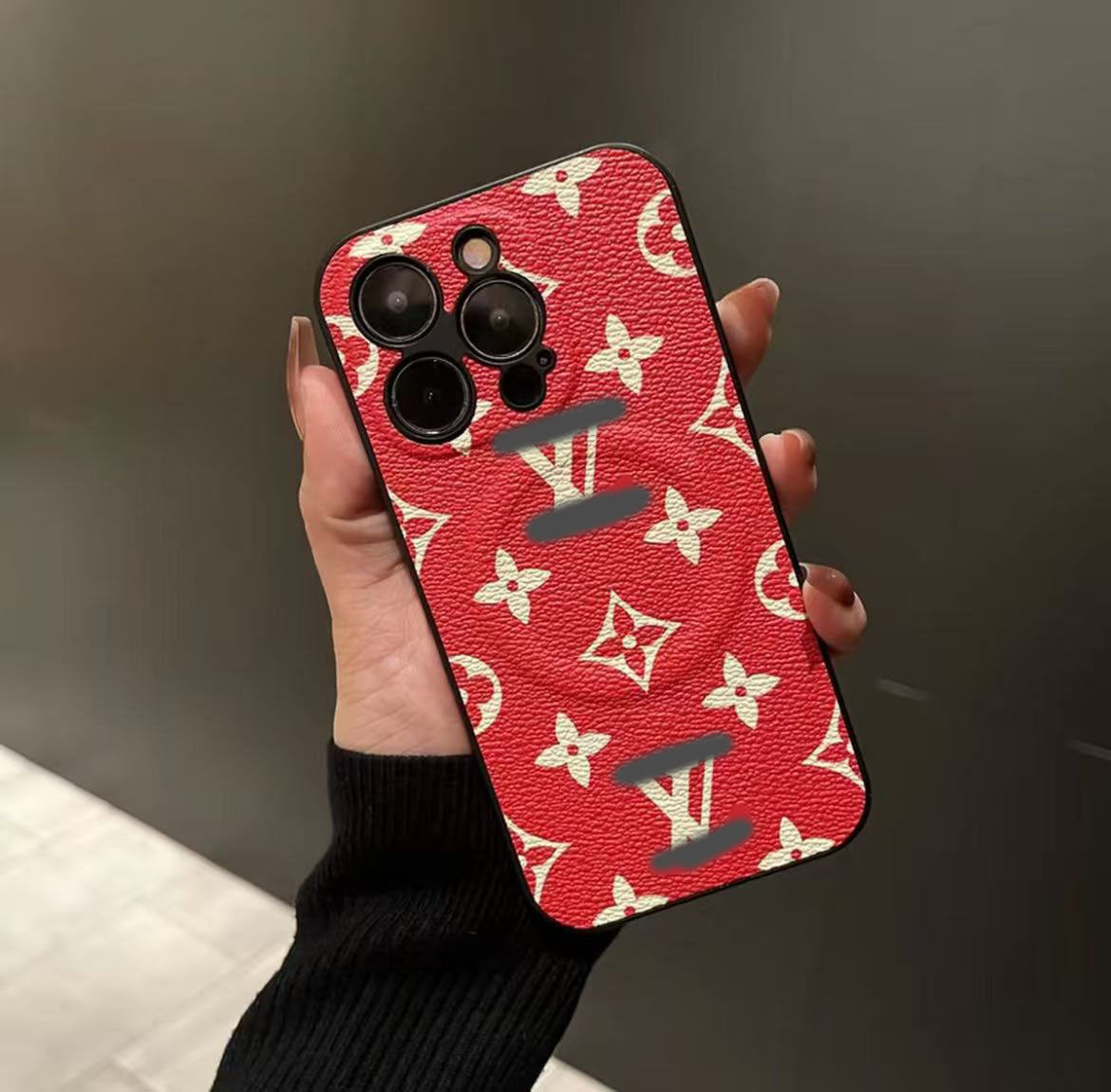 スマホケース 高級感マグネット式 ダブルV 耐衝撃・防振性能に優れ、高級感あふれるスマホケースで、iPhone12~16 に対応