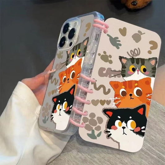 本型スマホケース 三匹の猫が愛らしく重なり合うテーマ 手帳型スマホケース  キャラクターの柔らかい 折りたたみ式 ノート型 スマホケース  iPhone に対応