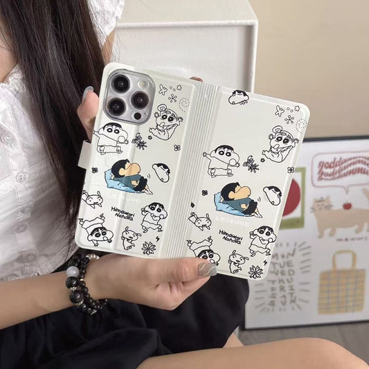 本型スマホケース 定番キャラクター「クレヨンしんちゃん」テーマ 手帳型スマホケース  キャラクターの柔らかい 折りたたみ式 ノート型 スマホケース  iPhone に対応