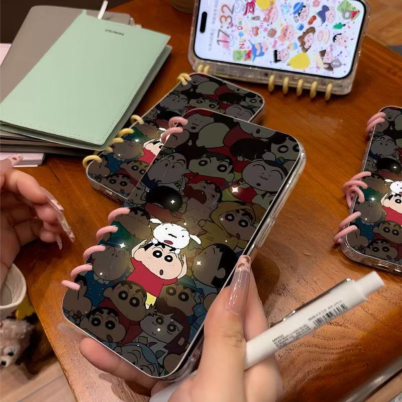 本型スマホケース クレヨンしんちゃんの「発光機能」テーマ 手帳型スマホケース  キャラクターの柔らかい 折りたたみ式 ノート型 スマホケース  iPhone に対応