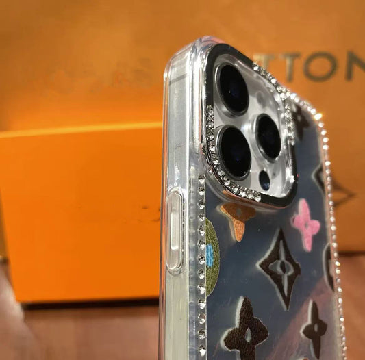 スマホケース  高級感レーザー光 ダブルV    耐衝撃・防振性能に優れ、高級感あふれるスマホケースで、iPhone13~16 に対応