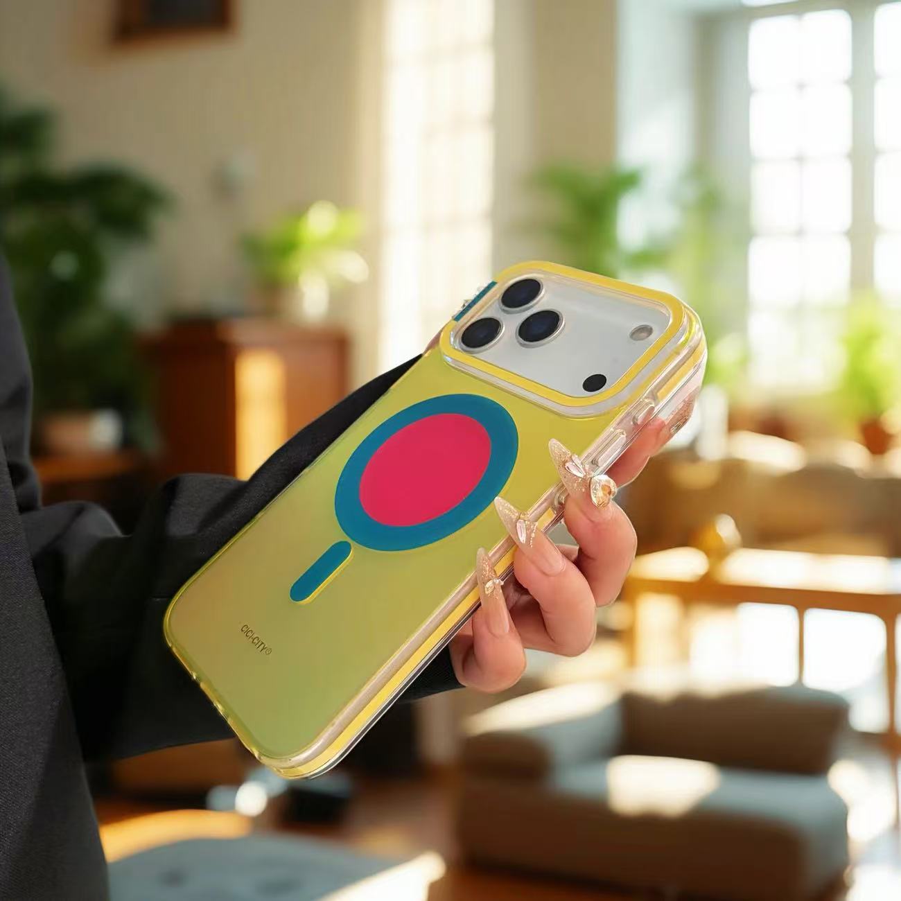 期間限定発売 スマホケース  マカロンカラー マグネットスマホケース   耐衝撃・防振性能に優れ、高級感あふれるスマホケースで、iPhone 14~17 に対応