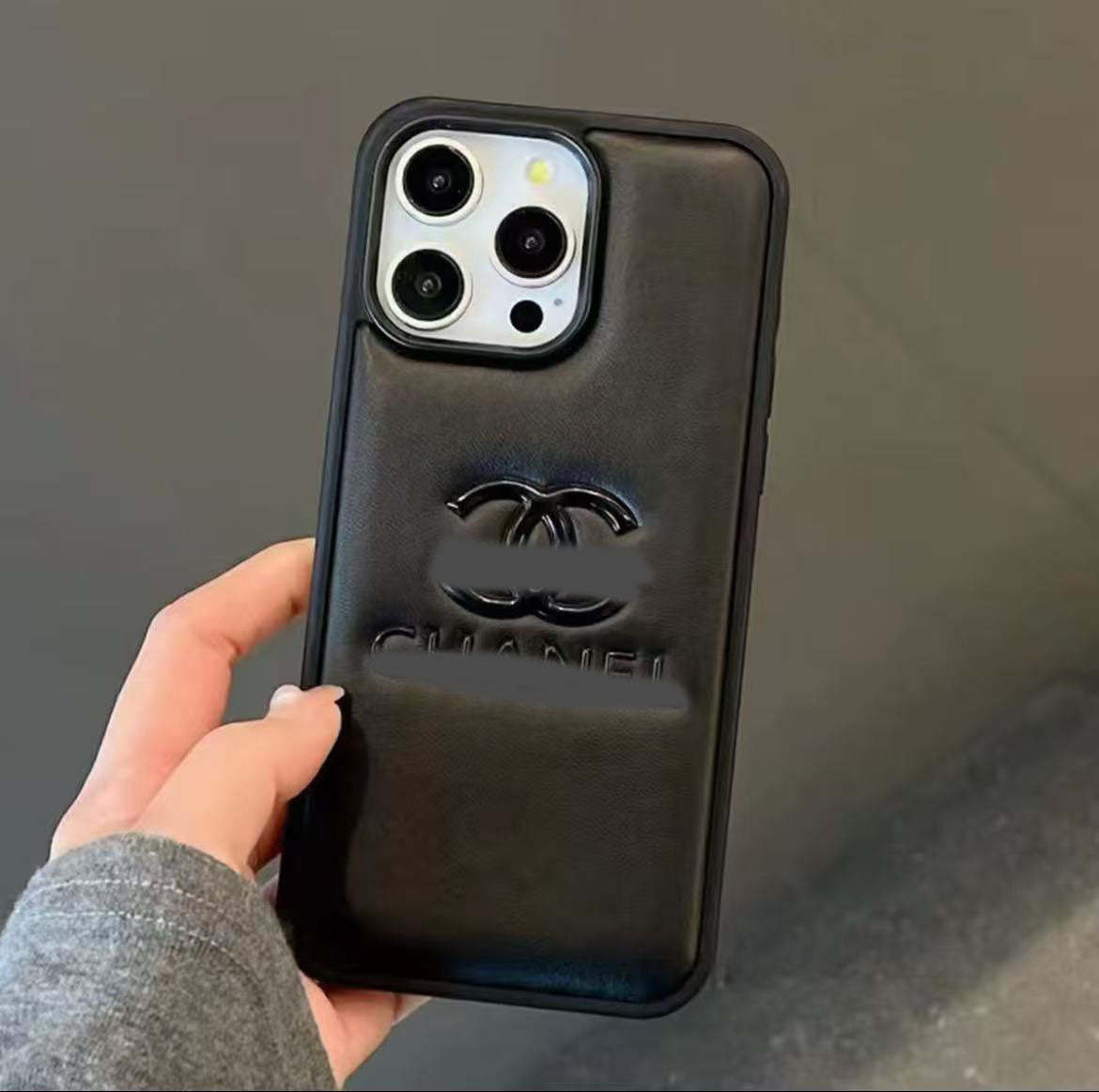 マホケース 高級感ダブルC 耐衝撃・防振性能に優れ、高級感あふれるスマホケースで、iPhone13~17 に対応