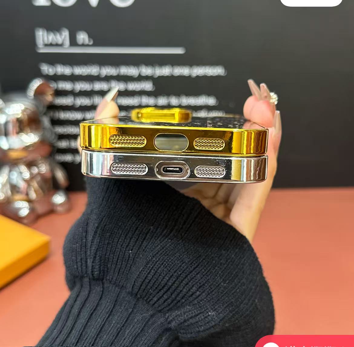 スマホケース  高級感  ダブルDi**  耐衝撃・防振性能に優れ、高級感あふれるスマホケースで、iPhone12~16に対応