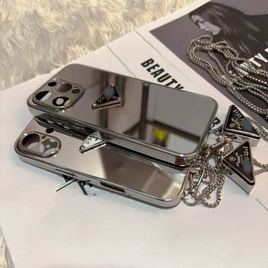 スマホケース  高級感メッキミラースマホケース   ダブルPRA**    耐衝撃・防振性能に優れ、高級感あふれるスマホケースで、iPhone12~16 に対応