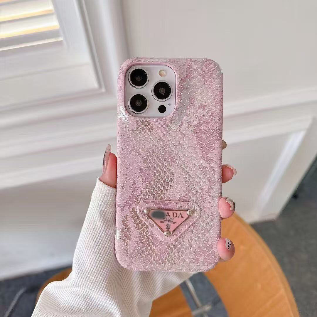 スマホケース  高級感アクリル製スマホケース   ダブルV    耐衝撃・防振性能に優れ、高級感あふれるスマホケースで、iPhone12~17 に対応