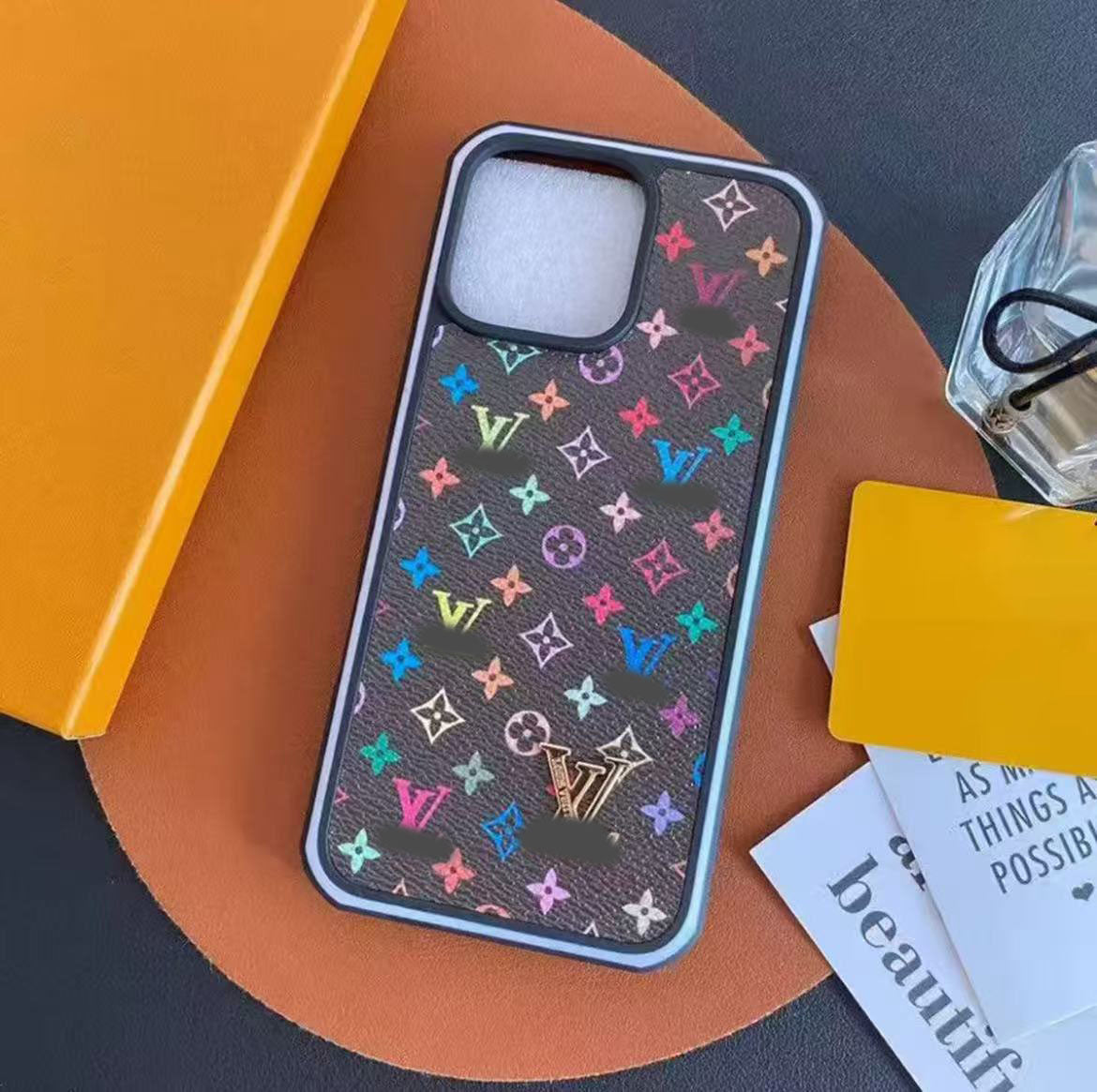 スマホケース  高級感エッジ大窓スマホケース  ダブルV   耐衝撃・防振性能に優れ、高級感あふれるスマホケースで、iPhone12~17 に対応