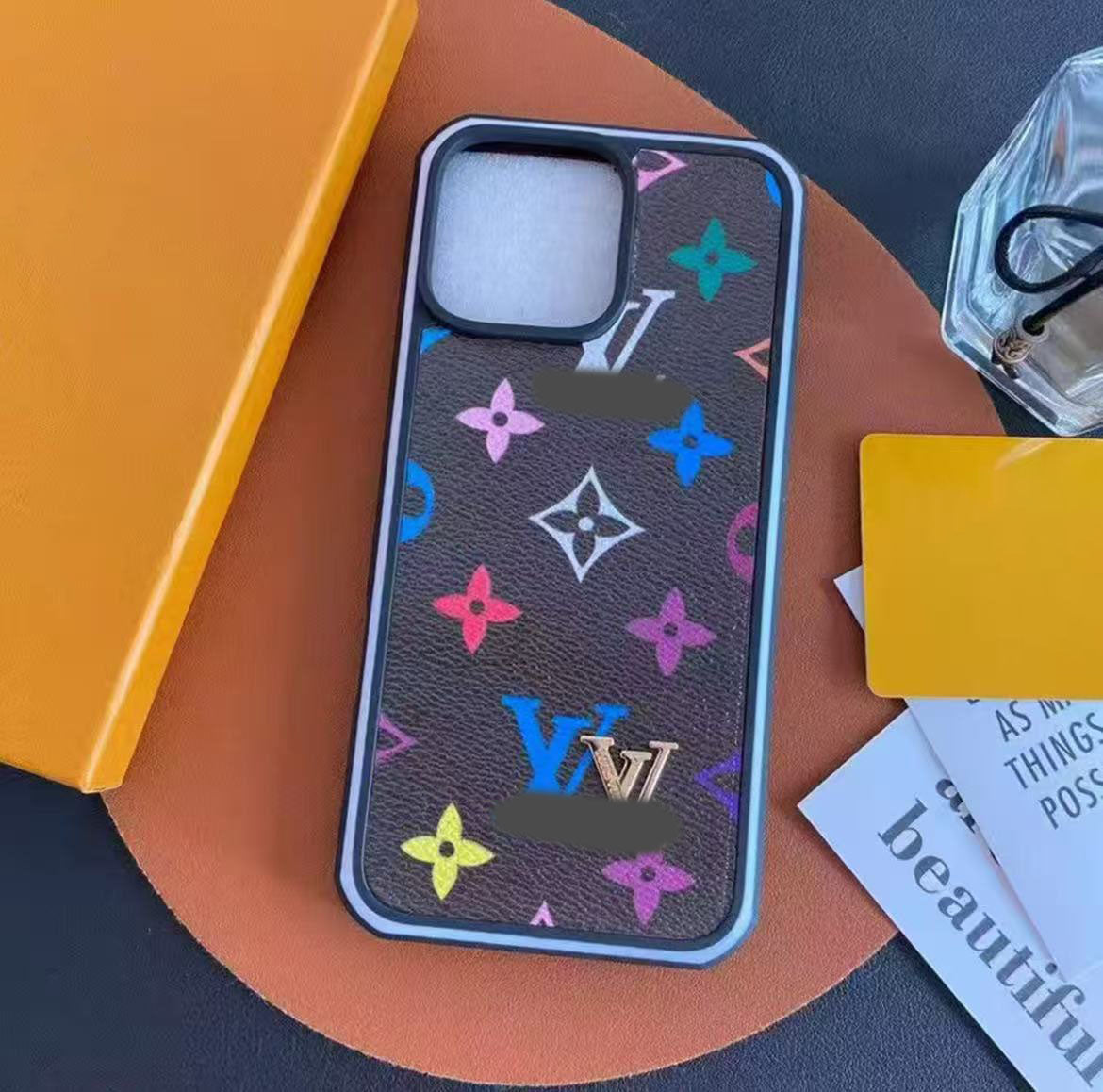 スマホケース  高級感エッジ大窓スマホケース  ダブルV   耐衝撃・防振性能に優れ、高級感あふれるスマホケースで、iPhone12~17 に対応