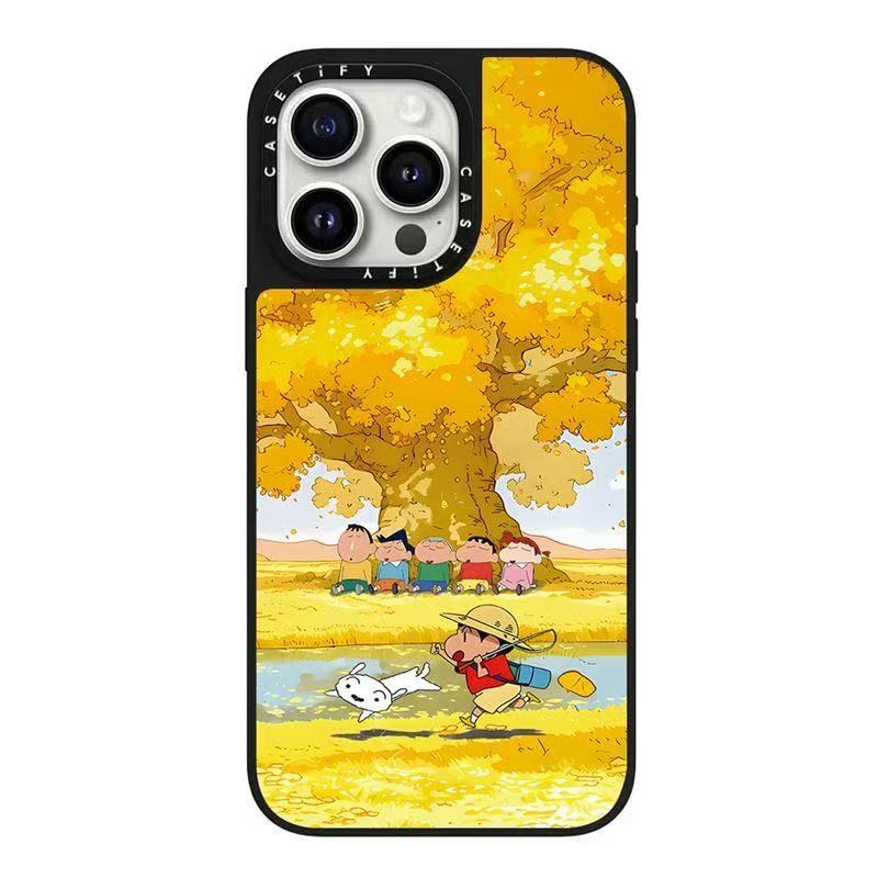 スマホケース ケースTIFY クレヨンしんちゃん&シロ柄スマホケース! 耐衝撃・防振性能に優れ、高級感あふれるスマホケースで、iPhone12~17 に対応