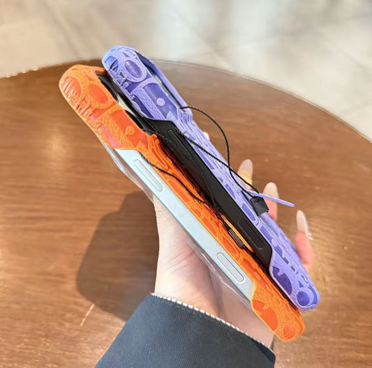 スマホケース 高級感開口式スマホケース Di** 耐衝撃・防振性能に優れ、高級感あふれるスマホケースで、iPhone12~17 に対応