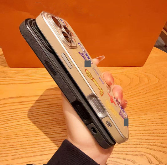 スマホケース 高級感バスケットボールファン向けスマホケース ダブルV 耐衝撃・防振性能に優れ、高級感あふれるスマホケースで、iPhone12~16 に対応