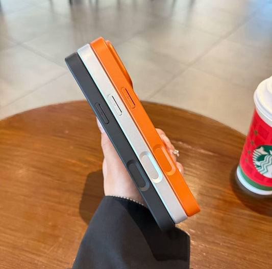 スマホケース 高級感ラミネート加工スマホケース ダブルV 耐衝撃・防振性能に優れ、高級感あふれるスマホケースで、iPhone14~17 に対応