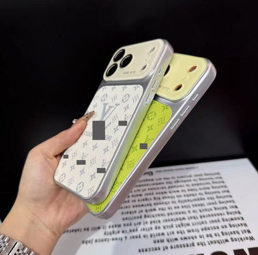 スマホケース 高級感ライチ目のスマホケース ダブルV 耐衝撃・防振性能に優れ、高級感あふれるスマホケースで、iPhone14-17 に対応