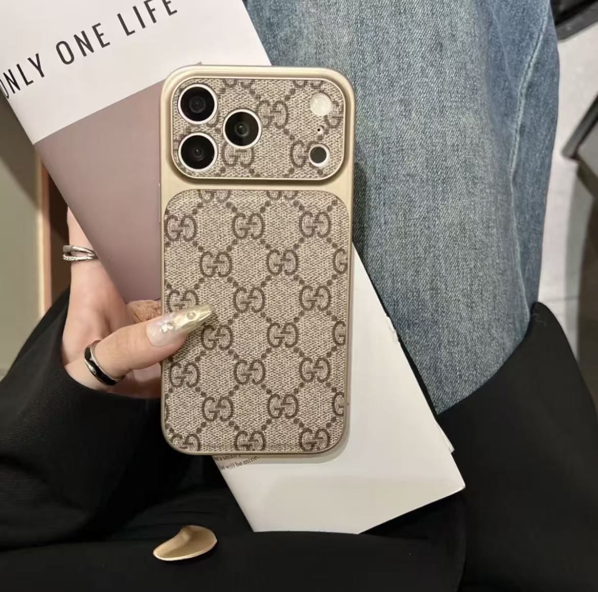 #21 スマホケース 高級感 耐衝撃・防振性能に優れ、iPhone14~17 に対応