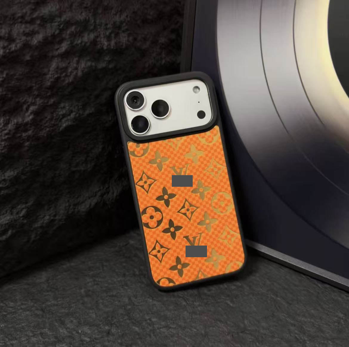 #75 スマホケース 耐衝撃・防振性能に優れ iPhone14-17 に対応