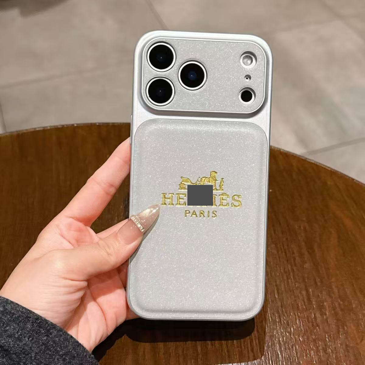 #94 スマホケース 耐衝撃・防振性能に優れ、iPhone14-17 に対応