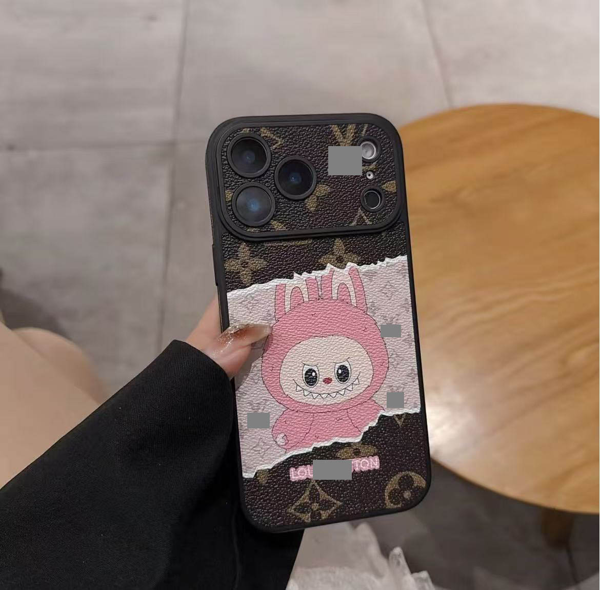 #100 スマホケース 高級感 耐衝撃・防振性能に優れ、iPhone13~17 に対応