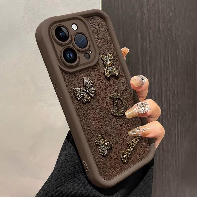 持つ子熊 デザイン シリコン製で耐衝撃性が高く、高級感あふれるスマホケース、iPhone に対応