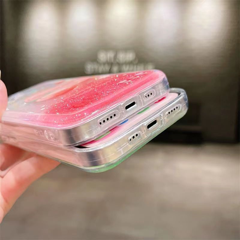 スマホケース  魅力的な流砂ミツバチと流砂レモンをテーマ、  耐衝撃・防振性能に優れ、高級感あふれるスマホケースで、iPhone に対応