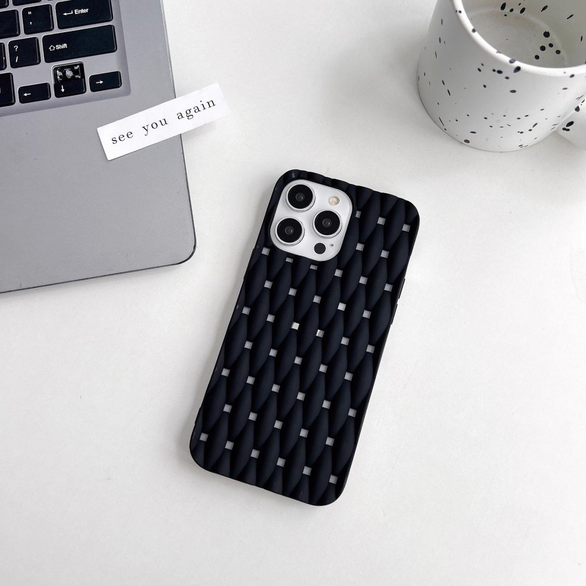 スマホケース  秋葉原のテクノロジーと美学が融合した、全6色  高性能なスマホケースです  耐衝撃・防振性能に優れ、高級感あふれるスマホケースで、iPhone に対応